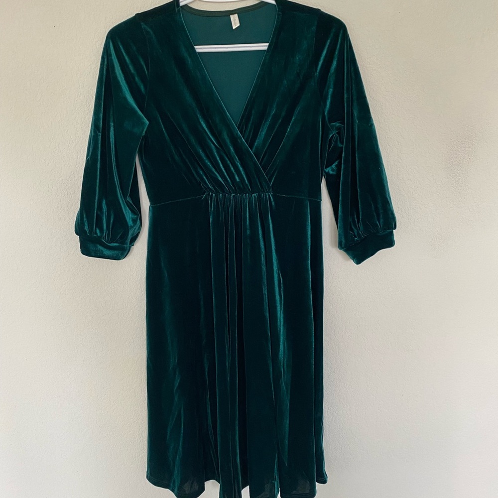 PINKBLUSH MATERNITY DRESS SIZE MEDIUM